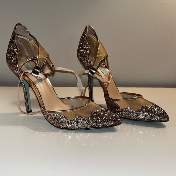 Betsey Johnson Shoes - Betsey Johnson Womens Stela Pointed Toe Ankle Strap, Champagne Glitter, Size 7.5
